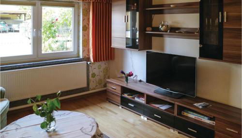 Nice Apartment In Alt Bukow Ot Teschow - Photo 2