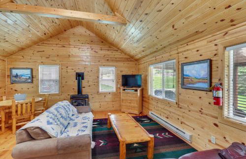 Hike, Ski, ATV and More Deadwood Cabin with Grill - Foto 10
