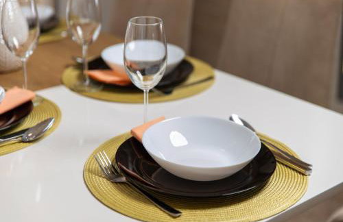 Villa Lemily - Five Bedroom with Swimming Pool - Photo 12