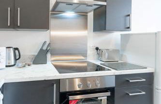 Modern 1 Bed Budget Apartment in Dudley with Wifi - Foto 12