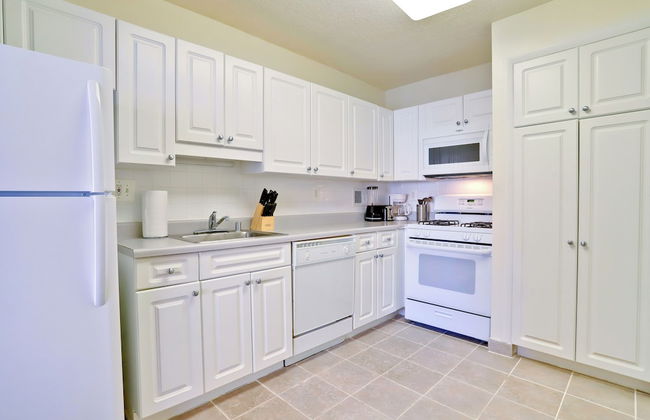 Restful Stay in DC Apartments - Photo 44