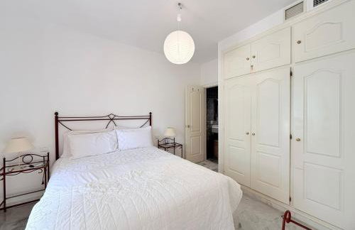 2 Bed Garden Apartment Benavista Direct Pool Access Walk to Golf, Tennis & Amenities - Photo 13