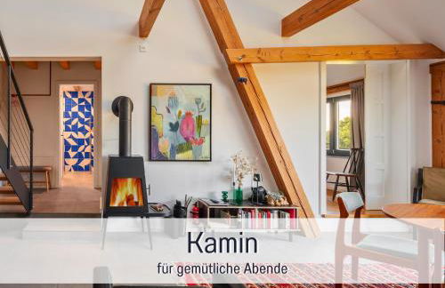 Landloft Linum - Ausgebaute Scheune mit Aussicht, Naturpool, Kamin, Sauna, Luxusausbau, handverlesene MidCentury Möbel & Kunst - Photo 4