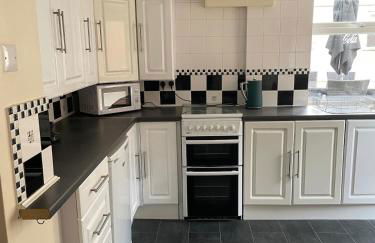 Large 4 bedroom house - Foto 20