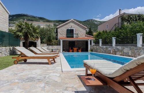 Villa Bella Pietra with private pool, sauna - Photo 4