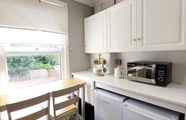 Elegant 2 bedroom Flat in Dartford - Kent - Photo 19