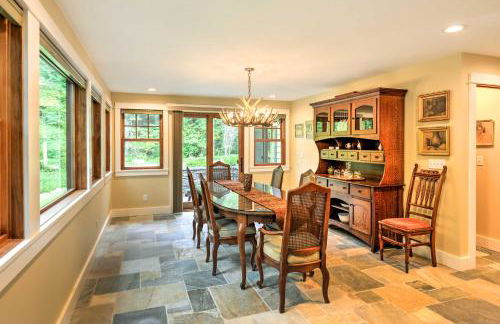 Sugar Berry Craftsman Home in Laughlintown - Foto 8