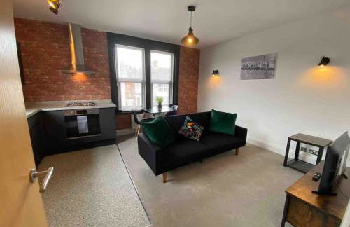 1 bed flat with parking near town centre - Photo 8