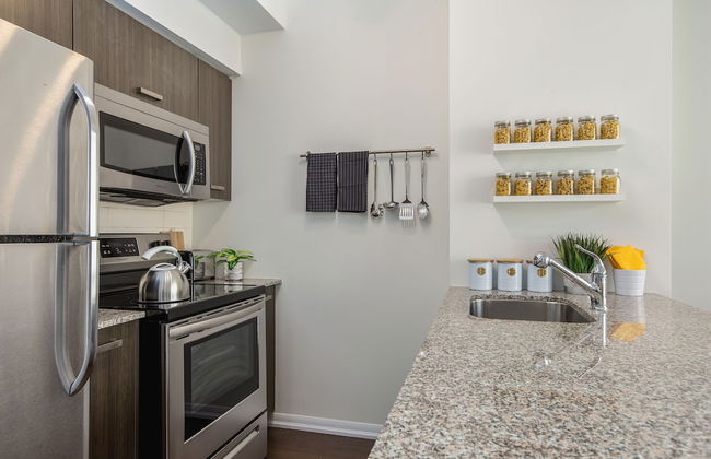 QuickStay - Luxury on Bay St. (Yonge & College) - Foto 32