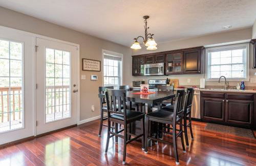 Hoosier Happiness Townhouse - 2 King Size Bedroom Suites - Foto 5