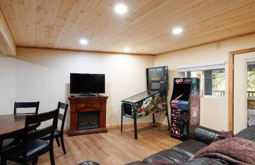 Beartooth Lodge with Hot Tub and Stuart Falls Views - Foto 42