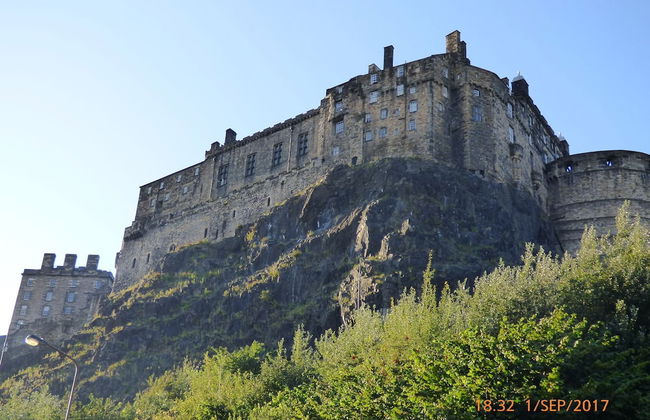 Grassmarket, Below Edinburgh Castle in Old Town - Foto 10