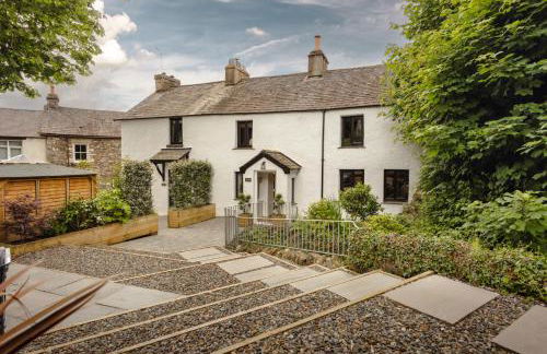 Coronation Family Cottage, Modernised 200-Year-Old Lake District Cottage with Private Hot Tub and Parking - Ridgestone - Foto 71