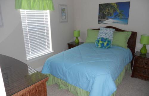 Large Beach House with Great Oceanviews, Game Room, Swimming pool - Photo 11