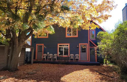 The Coral Castle - Gorgeous and Great Location! - Photo 2