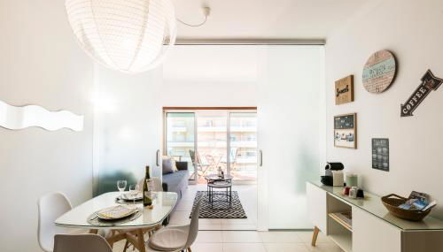 Algarve Beach Vibes Apartment, WiFi, Pool, AC, BBQ - Photo 2