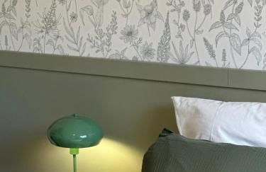 Aux Trompettes Violettes - Foto 12