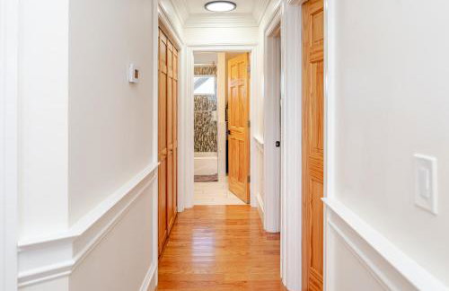 383 - 3BR Quincy - Chic House near Adams Park - Foto 55