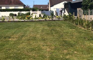 House, lot, secure private parking - Foto 1