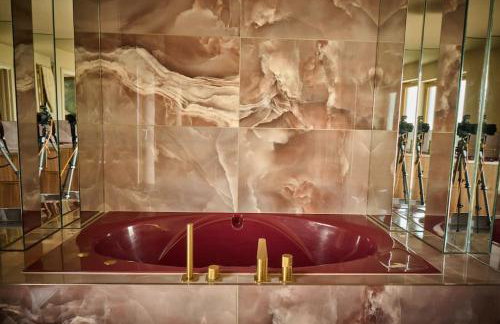 Cromer Luxury Palm Springs Bungalow with Pool Room - Photo 5