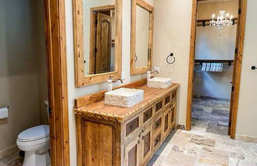 Luxury Mansion w Sauna Shower and Hot Tub - Foto 23