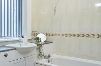 Hayy Contractor House 5 Bedroom Huddersfield Sleeps 18 - Foto 42