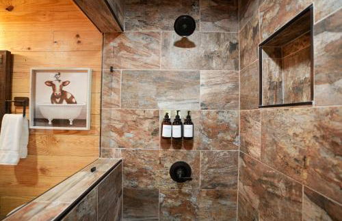 New Lux Cabin Hot Tub FirePit Games - Foto 24