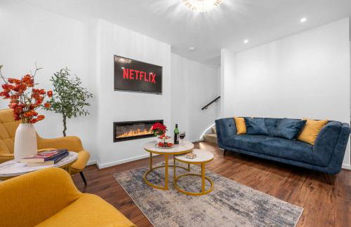 12 min to Airport - Free parking - Foto 1