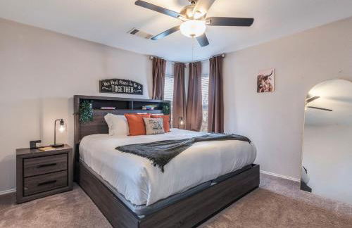 North ATX Paradise Oasis pool w Hot Tub 4BR 2 half BA - Foto 3