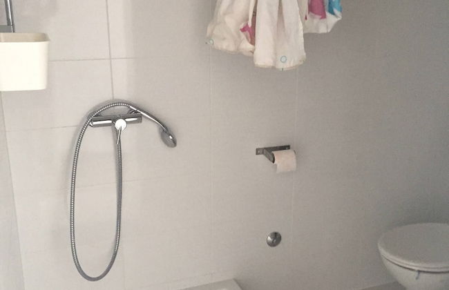 Charming Apartment in Lukovo Šugarje With Mountain Views - Foto 17