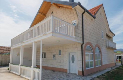 Beautiful Home In Donji Prolozac - Foto 14