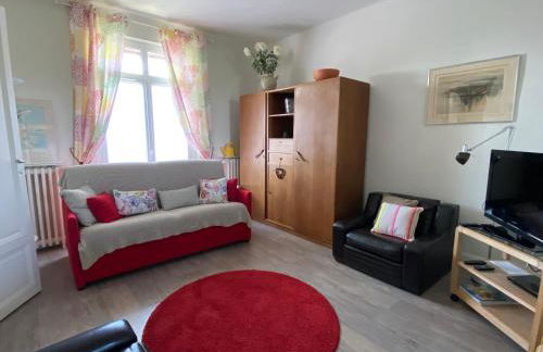 GRAND F3 2 Ch CALME CONFORT PARKING RIVE GAUCHE CREPS HIPPODROME GOLF - Foto 6