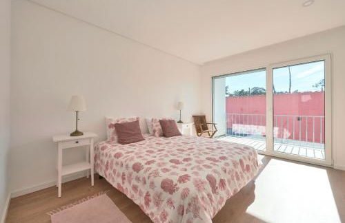 Aroeira Villa w/ Pool near Beach, By TimeCooler - Foto 5