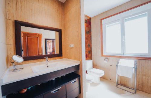 Villa con piscina a pie de playa - Foto 59