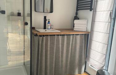 kontener nad rzeką - Foto 2