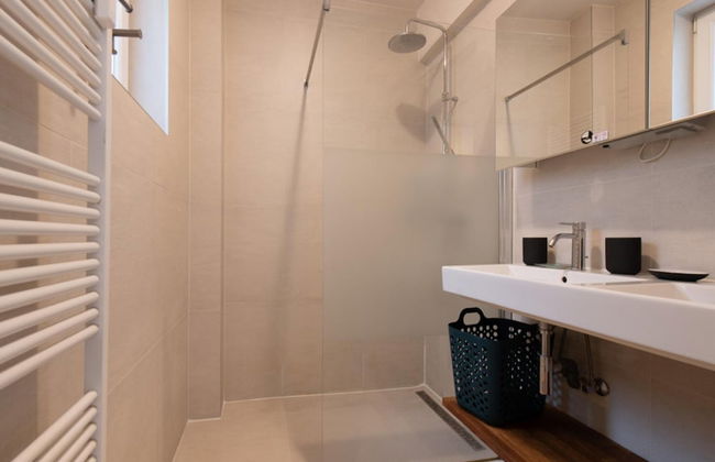 Beautiful Apartment With sea View - Photo 16