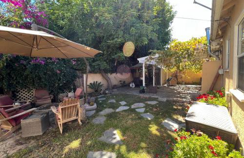 Lakewood beautiful 2 bedrooms with huge backyard - Photo 14