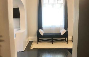 Historic Astor Park walk to Hospitals, shops & more - Foto 1