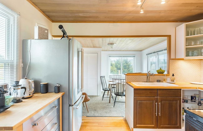 Swan Lake Cottage by Avantstay Views + Firepit - Foto 14