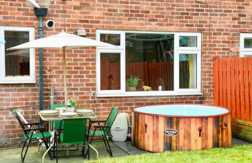 A Luxurious Home with Hot Tub and Man Cave! 9ppl - Foto 49