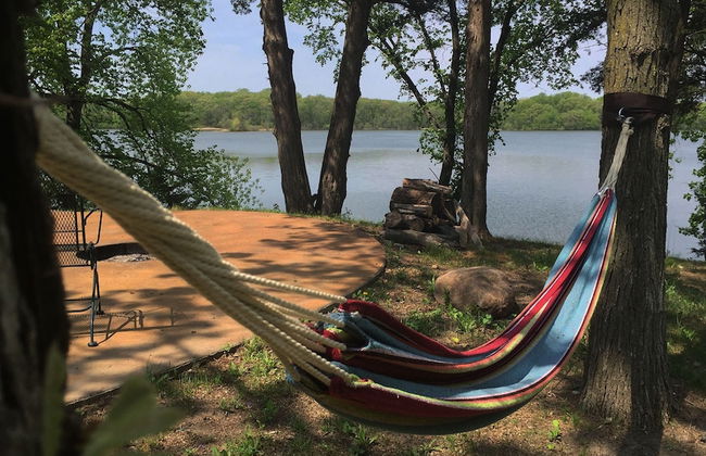 Lakefront Hideaway - Foto 32