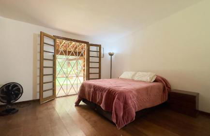 Casa Sítio no Centro da Granja Viana - Foto 2