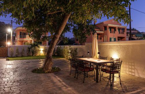 Walnut House - Peaceful Private Garden - Photo 35