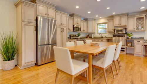 Lakefront Zirconia Home with Boathouse and Dock! - Foto 2