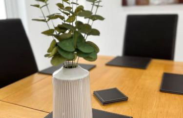 Clare Street - 3 bedroom house with private parking - Photo 9