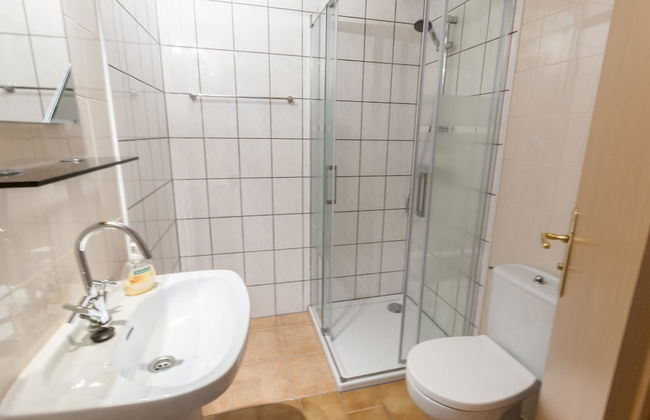 Peaceful Holiday Home in Costa Brava With Private Pool - Foto 11