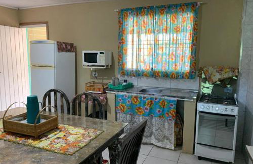 Casa para até 10 pessoas com 2 banheiros, 1 quente - Foto 8