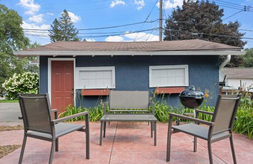 Lowry Parlour - Photo 41