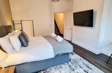 Stunning Luxury Spacious Holiday Home - 5 Bedrooms - Rest & Recharge in Manchester - Foto 21