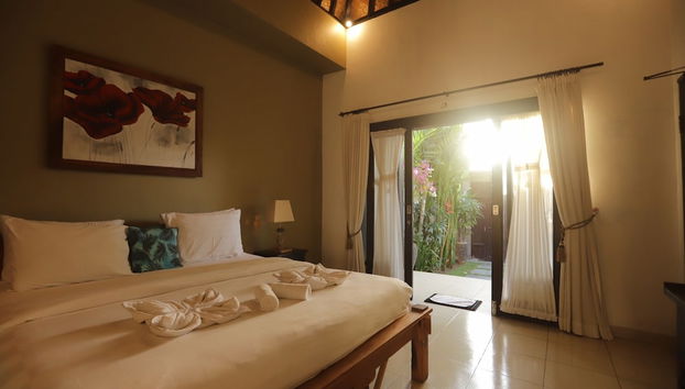 Kubu D'Bucu Legian - Foto 5, Habitación